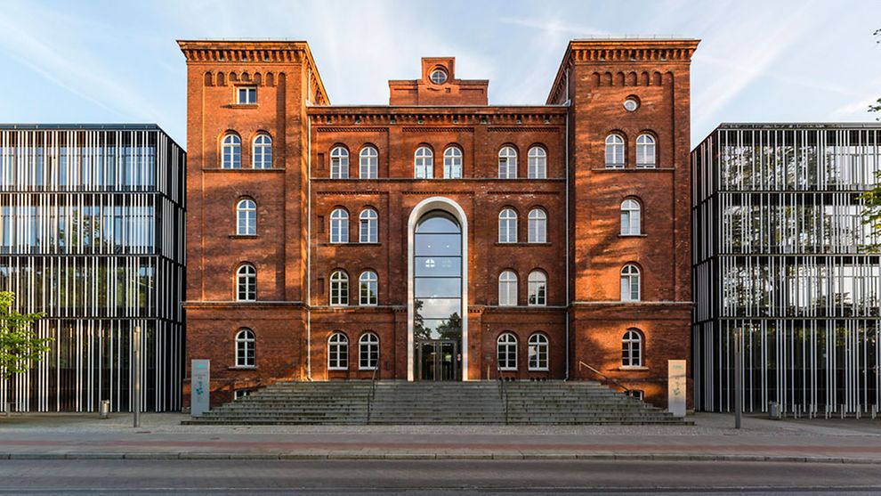 Hamburg University of Technology (TUHH) - hamburg.com