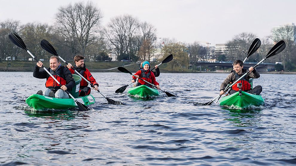 Free Alster kayaking fun with good cause - GreenKayak Hamburg - hamburg .com